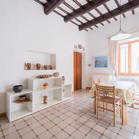 Trilocale Aragosta - Goelba Διαμέρισμα Marina di Campo
